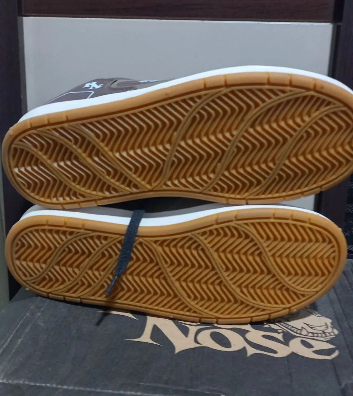 Tenis RedNose n41 Cafelatex - Foto 2