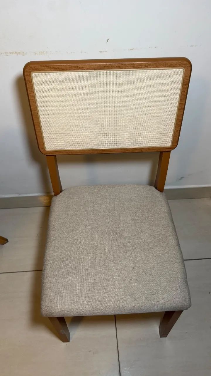 Conjunto cadeiras de mesa