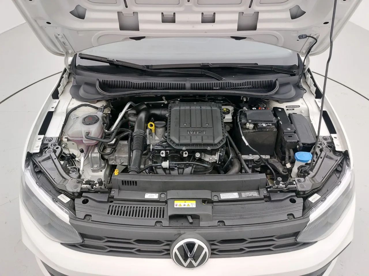 Volkswagen Polo Track 1.0 Flex 12V 5p, foto 10 de 18