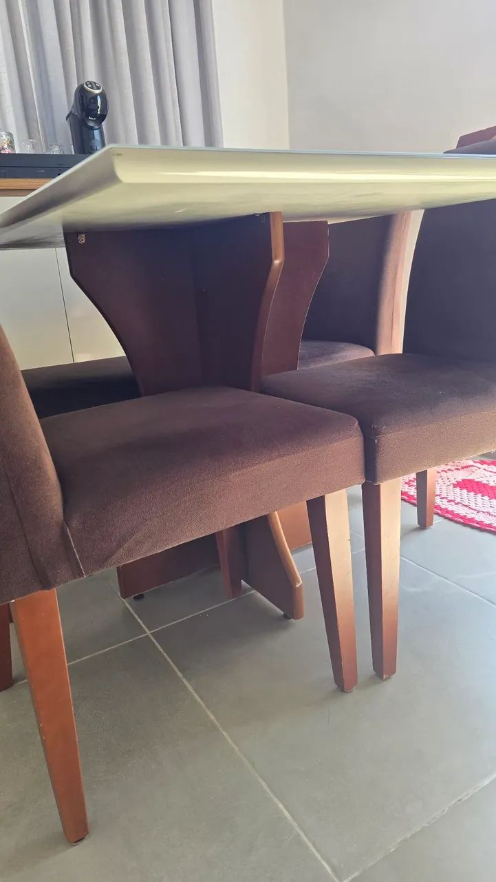 Vendo mesa com 4 cadeiras - Foto 3