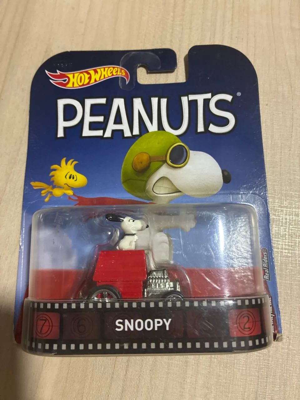 Hot Wheels Peanuts Snnopy 
