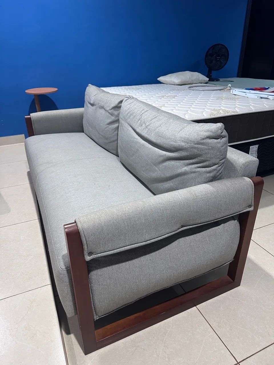 Sofá Três Lugares 