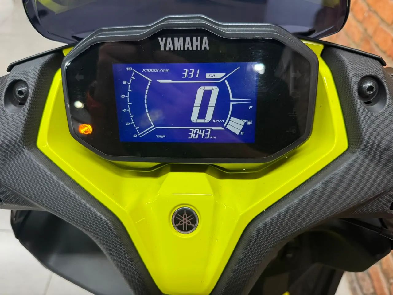 Yamaha AEROX CONNECTED ABS - Foto 4
