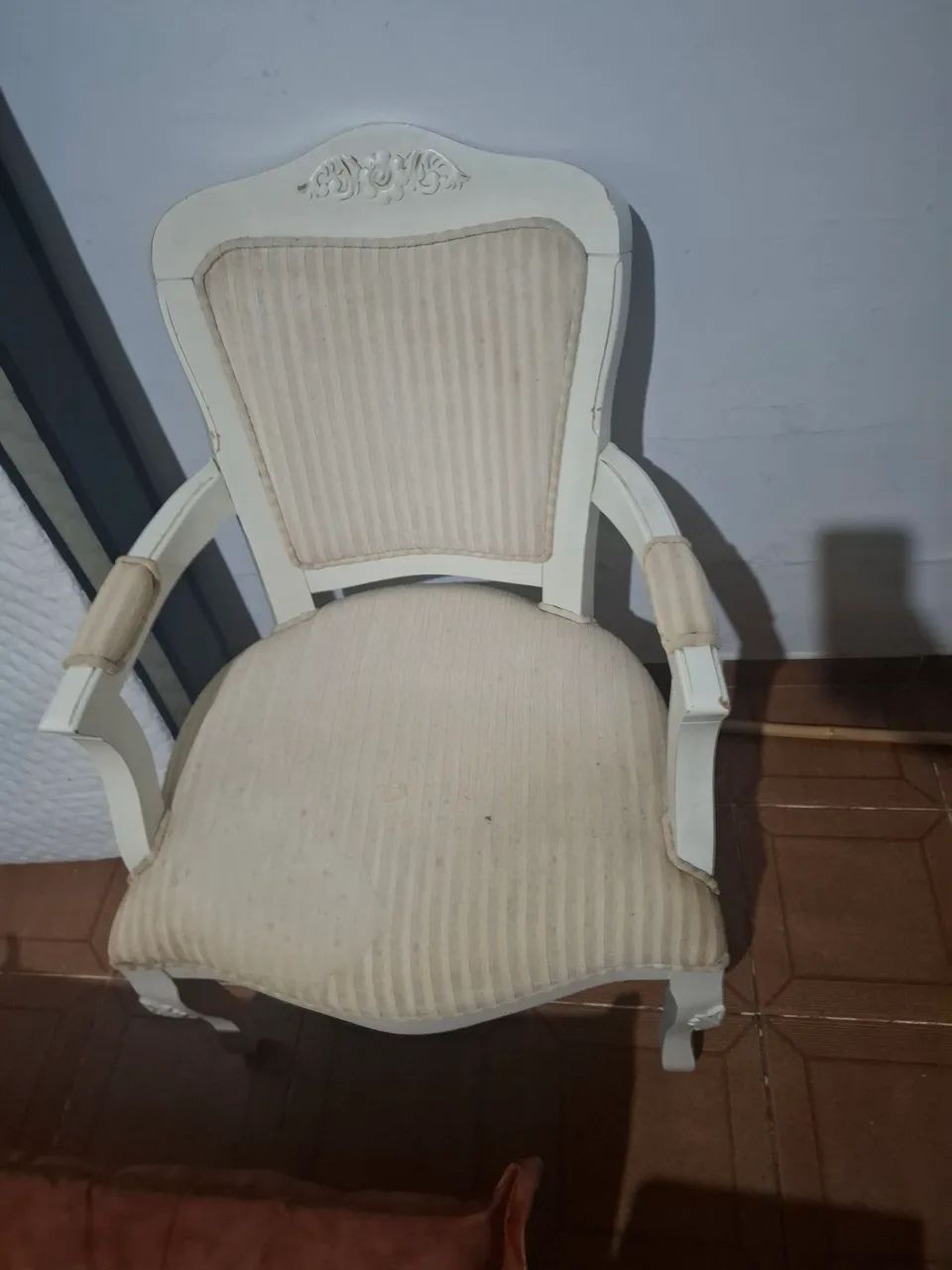 Poltrona Luis XV  ANTIGA MADEIRA