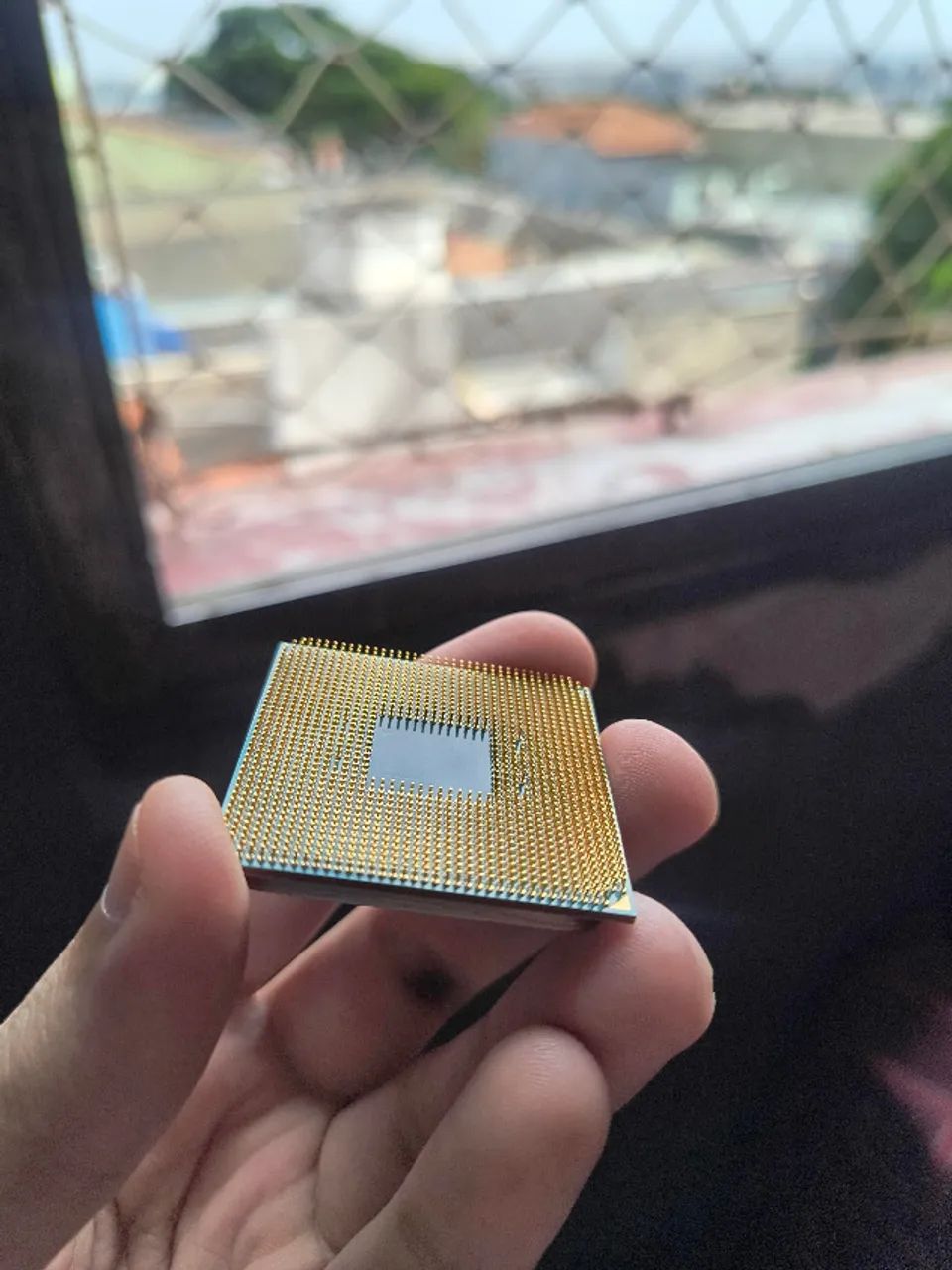 CPU Ryzen 3 3200G funcionando 100% - ótimo custo-benefício