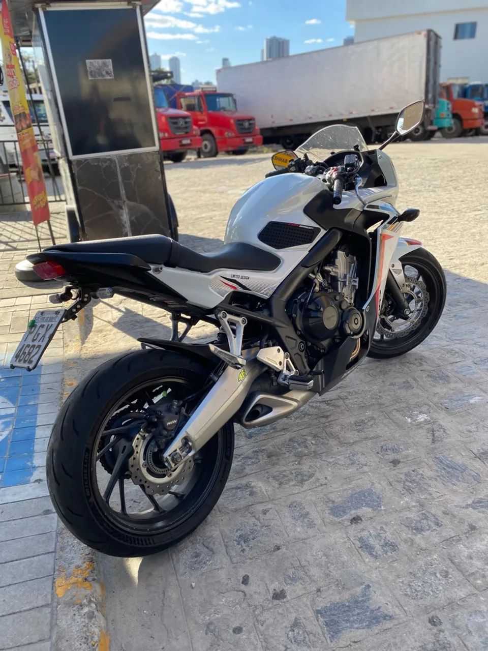 Cbr 650f  - Foto 3
