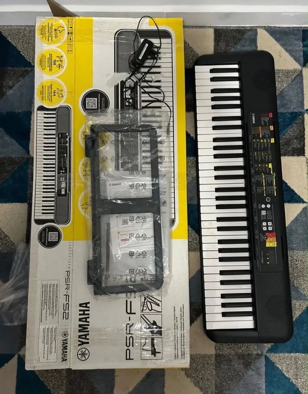 Teclado Yamaha PSR-F52 - Foto 2