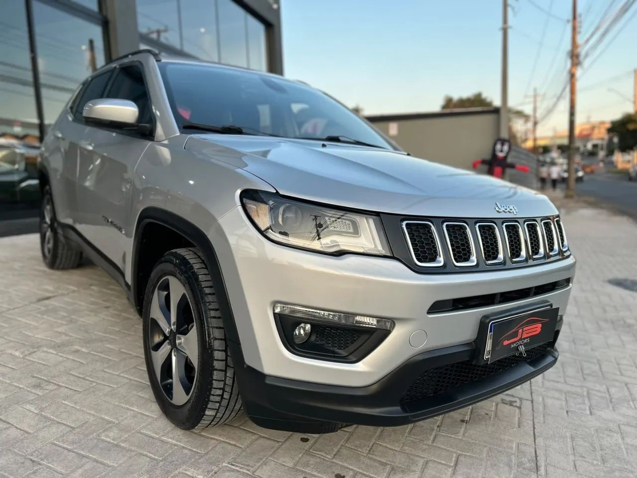 Jeep Compass Longitude 2.0 4X2 Flex 16V Aut. 2017 - Foto 4