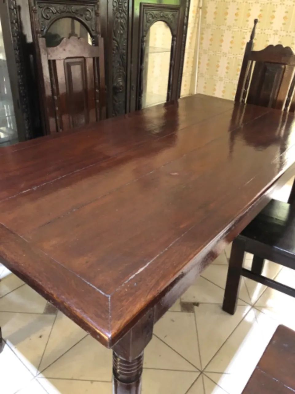 Mesa madeira maciça com 6 cadeias - Foto 2