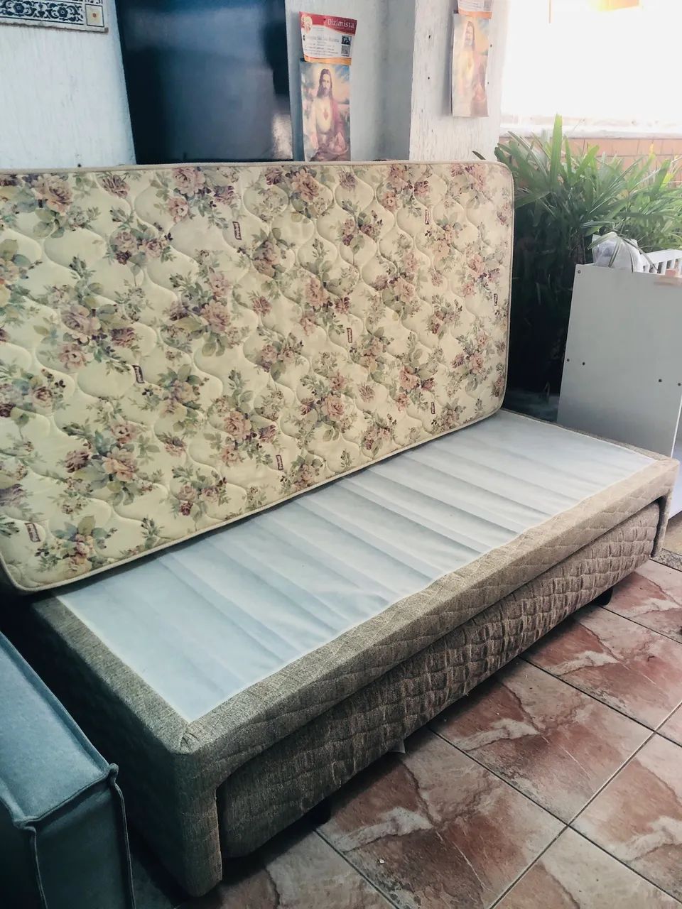 Bicama Box Solteiro com Cama Auxiliar + Colchão Solteiro Floral - Usada - Foto 2