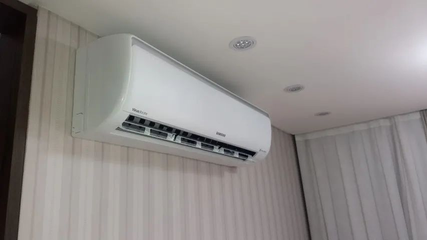 Vendo Instalação e Manutenção de Split