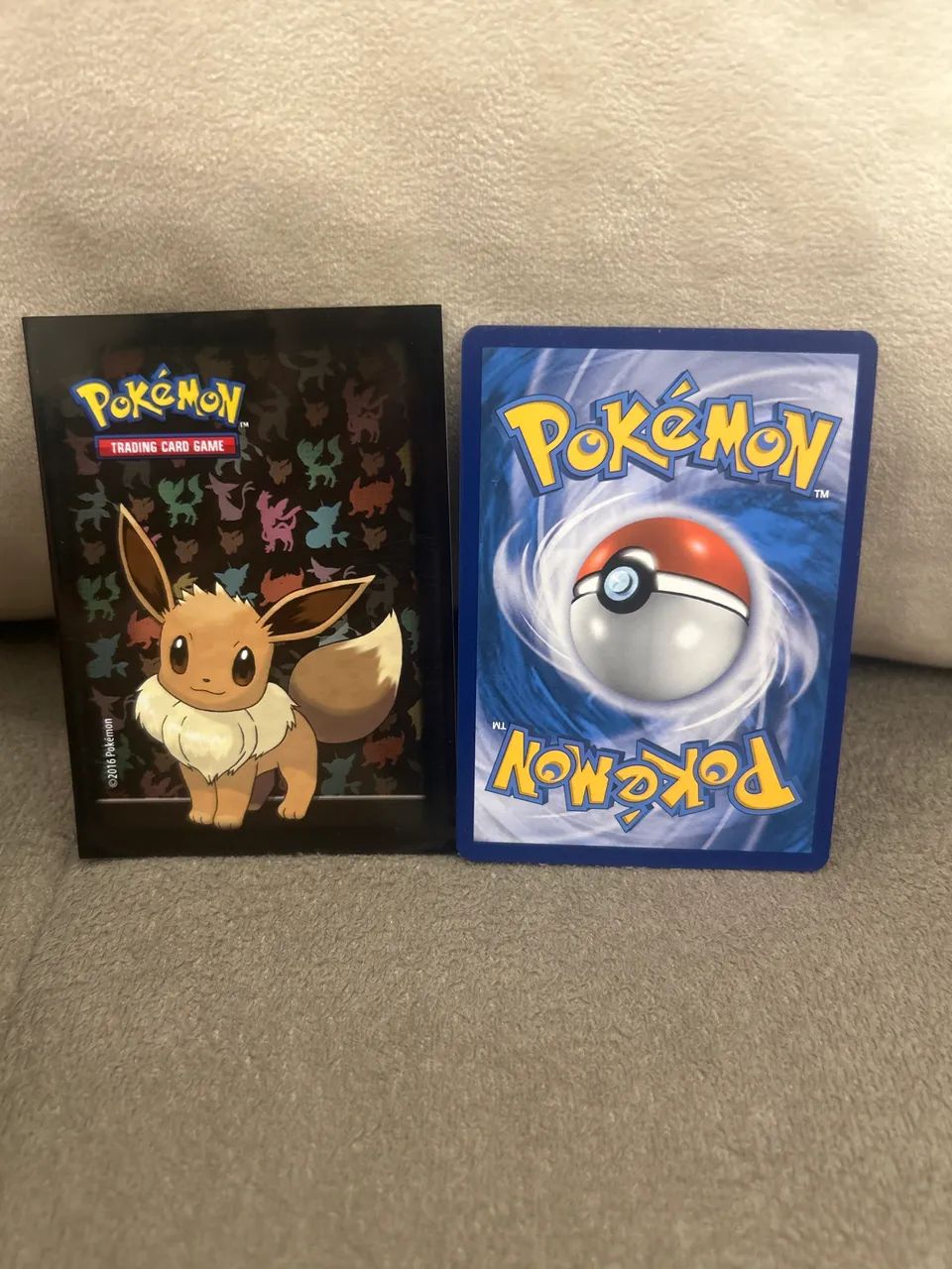 Reshiram e Charizard GX SM201 - Foto 2
