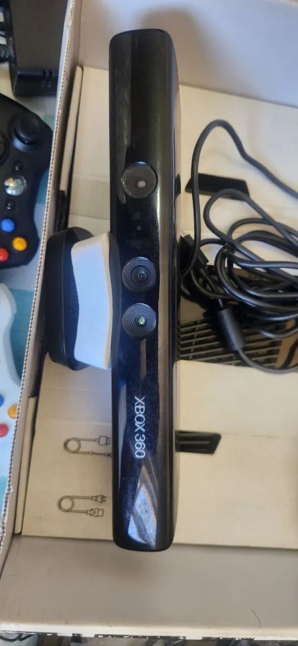 XBOX 360 COM KINECT 250GB DESBLOQUEADO - Foto 4