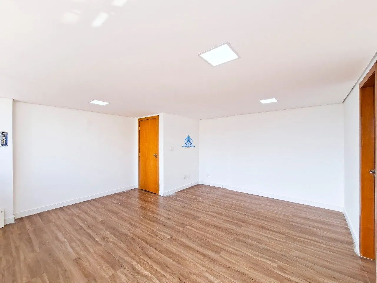 Sala para locação, 27 metros, 1 vaga - Foto 4