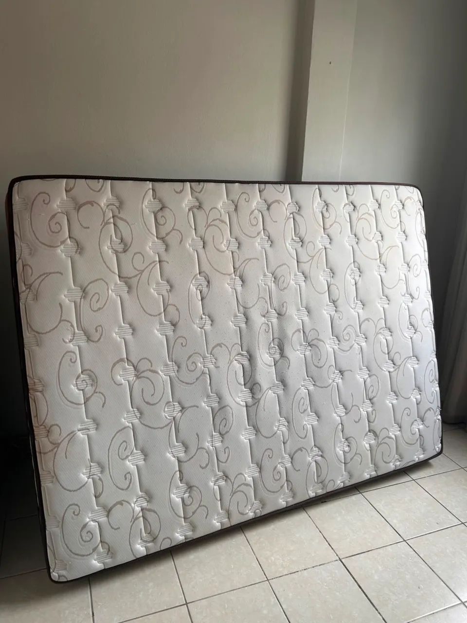 Vendo colchão de casal 