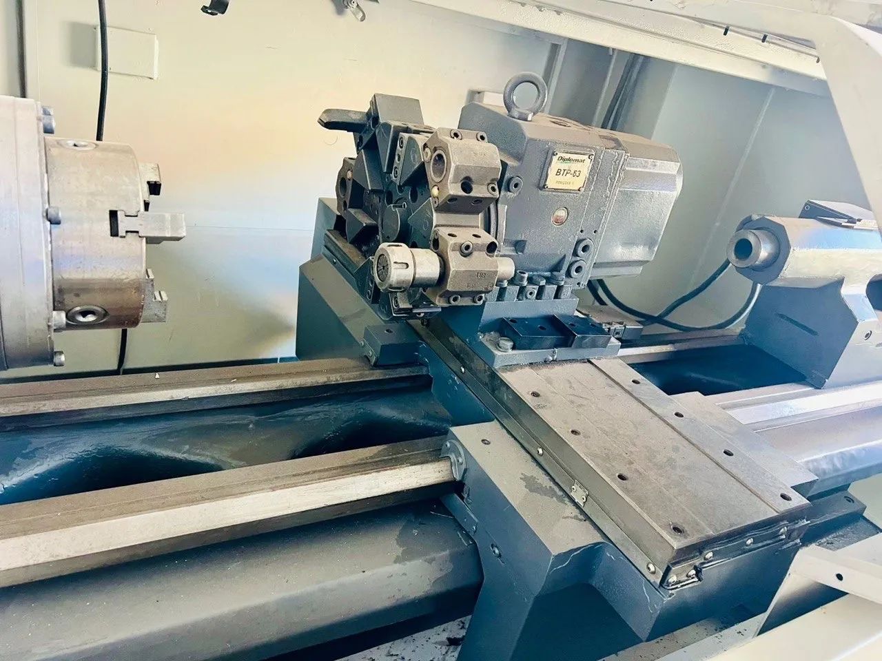 Torno cnc logic  - Foto 2