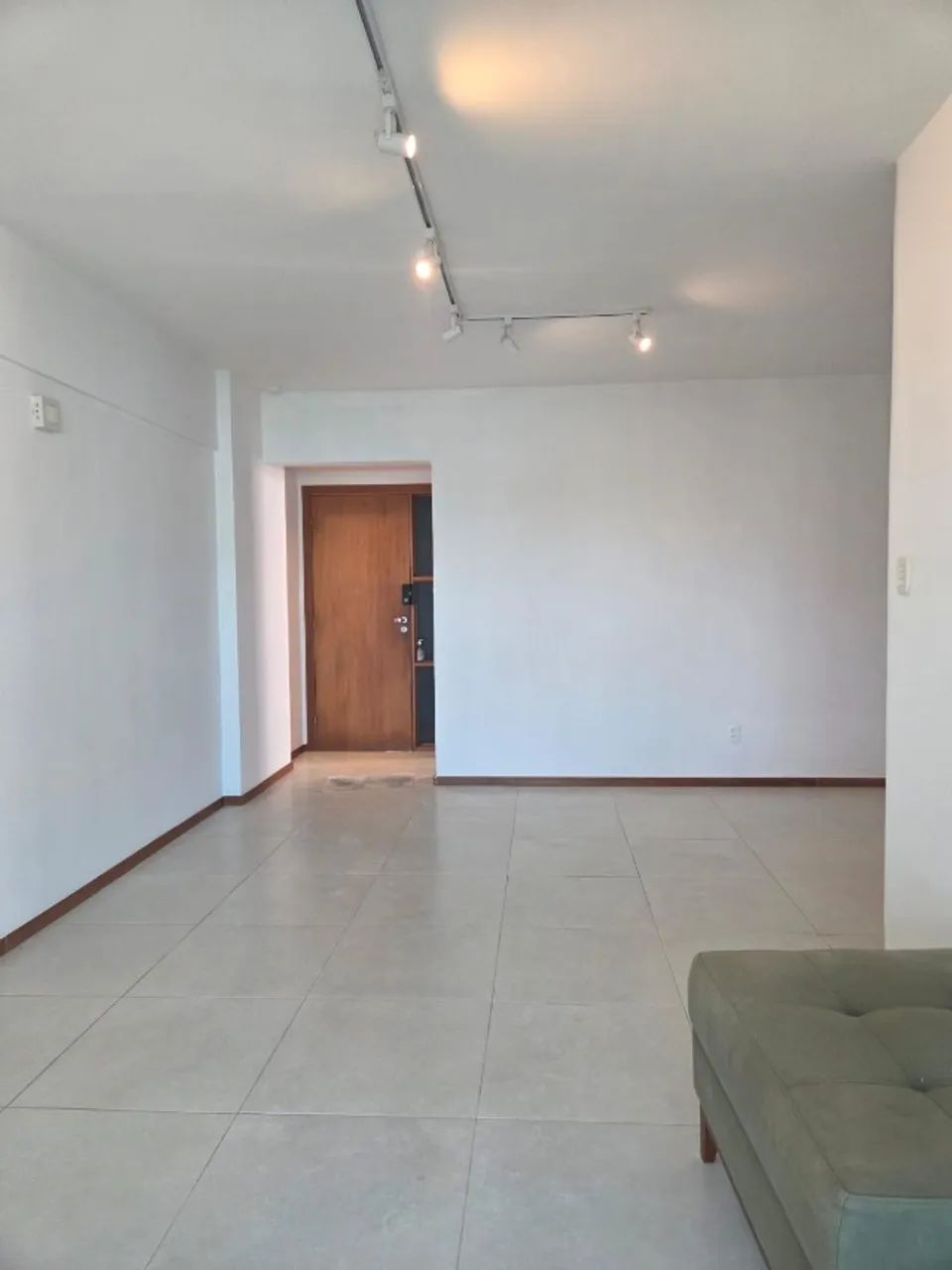 Apartamento  aluguel Caminho das Árvores - Foto 3