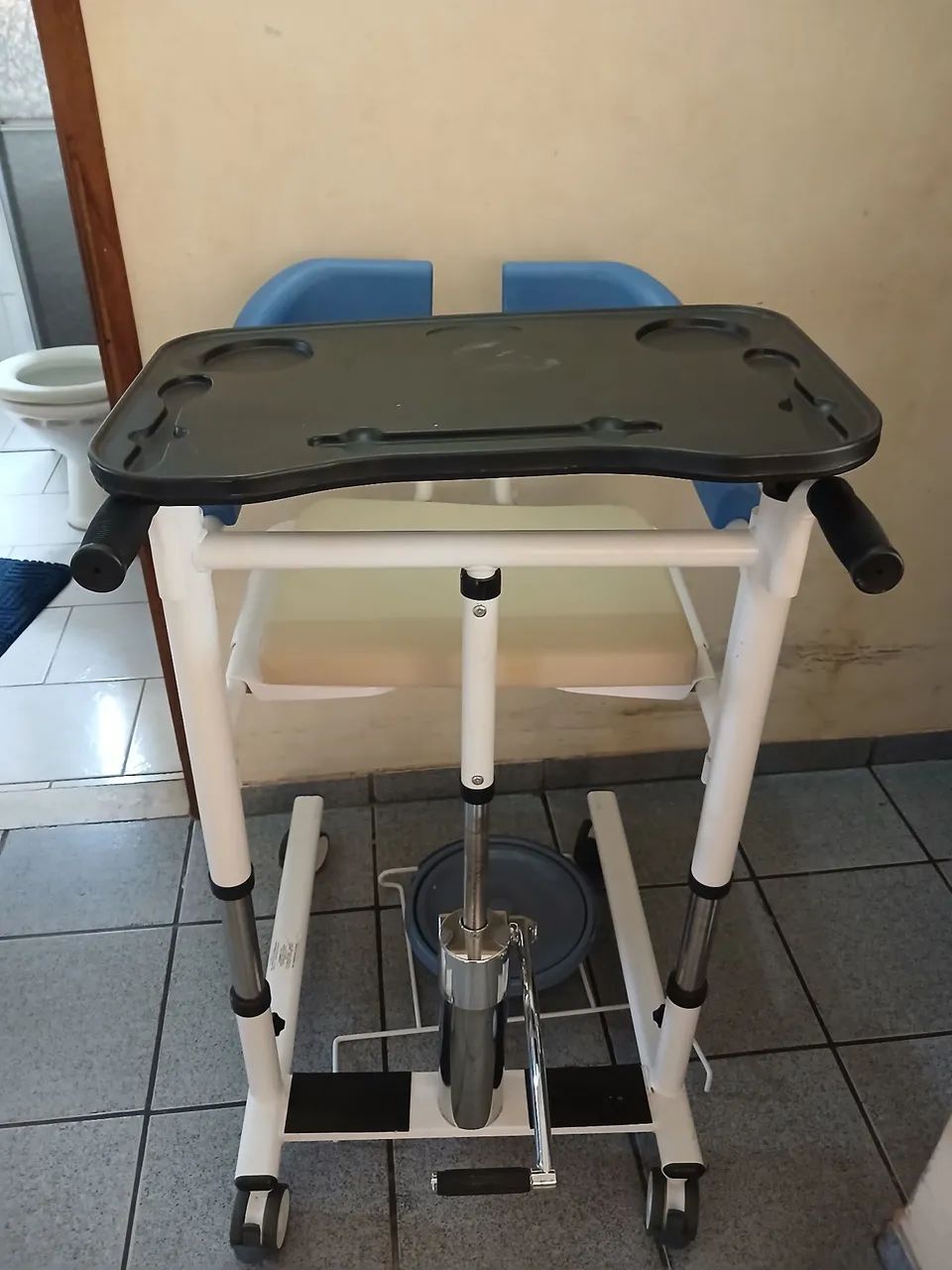 Cadeira de transferencia - Foto 2