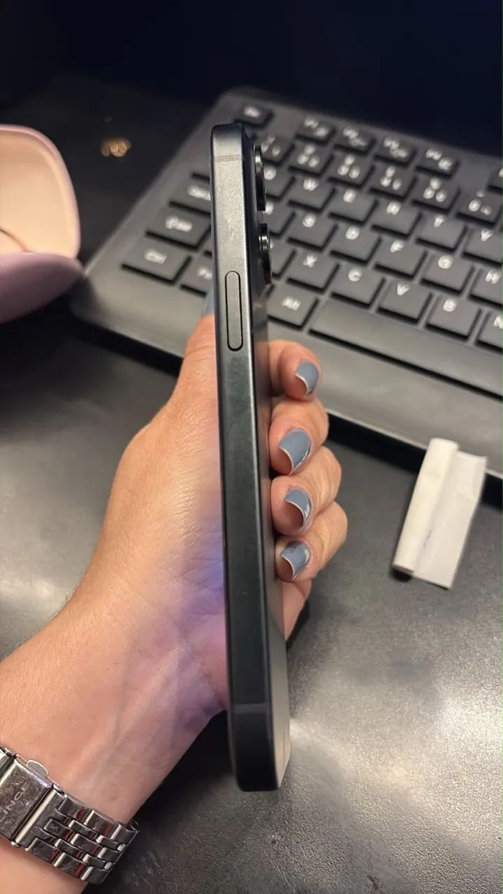 iPhone 15 plus - Foto 2