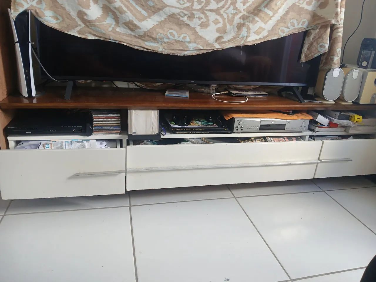 Rack  wm madeira com gavetas