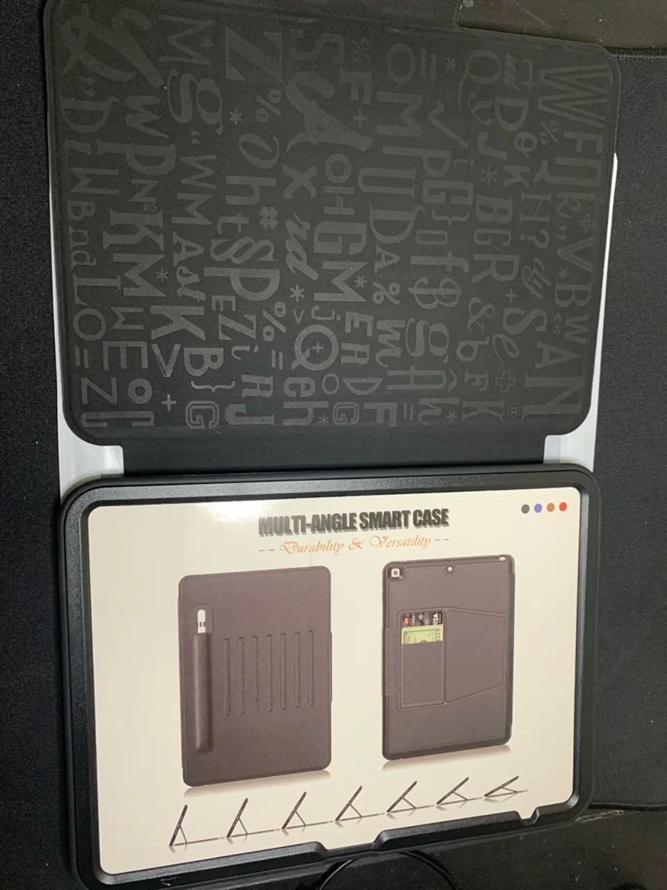 Capa de Proteção Reclinável para iPads 7, 8 e 9 Marrom e Preta  - Foto 5