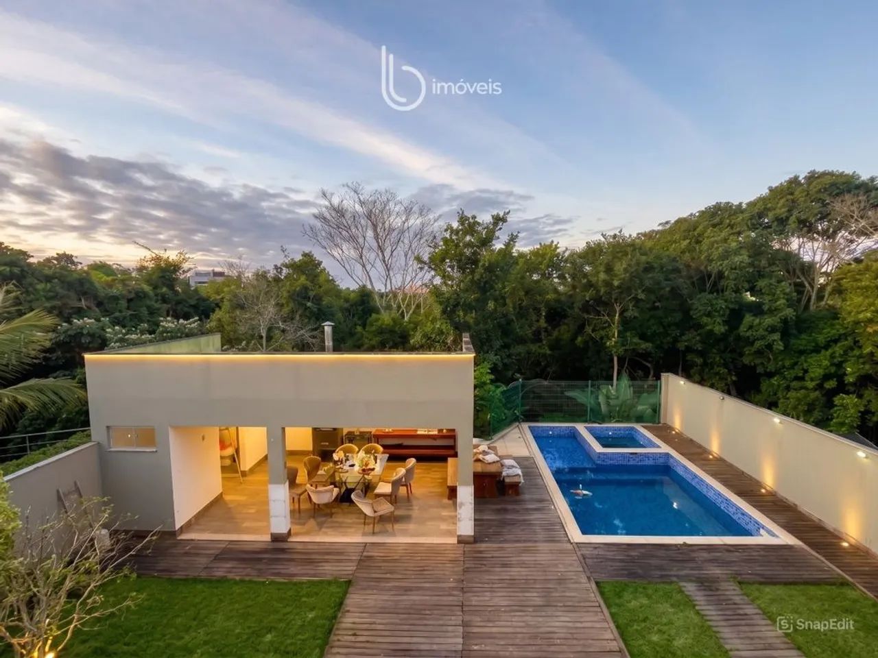CASA TRIPLEX COM FUNDO PARA RESERVA - BOULEVARD LAGOA - Foto 2
