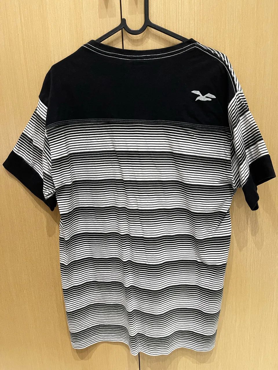 Camisa com decote V - Foto 3