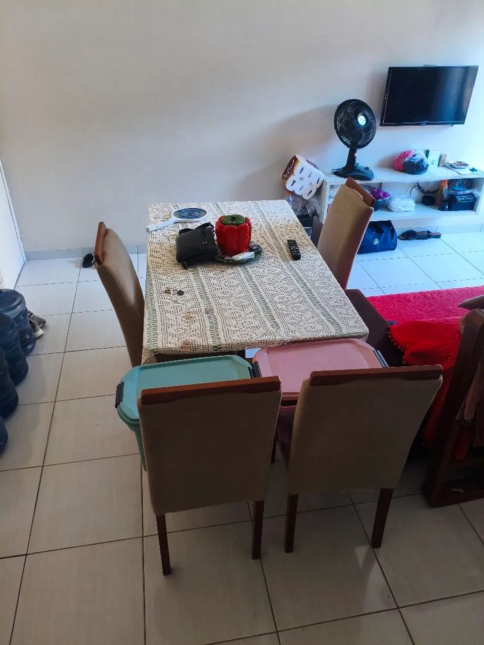Mesa com 6 cadeiras - Foto 4