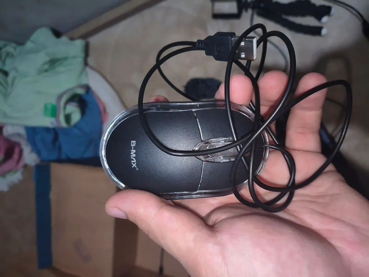 Vendo teclado,apoio de celular,mouse e extensor de 3 cabos  - Foto 3