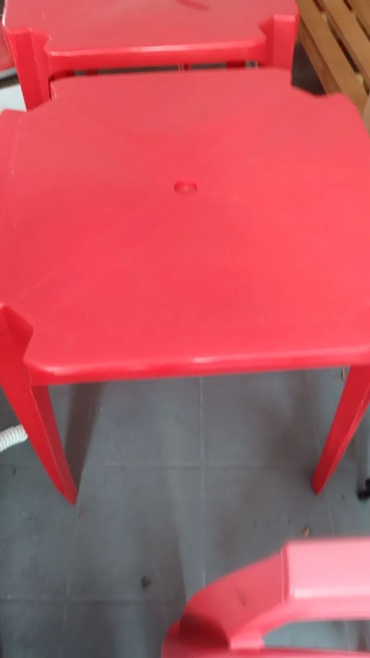 Conjunto mesa e cadeira de Plástico. - Foto 2