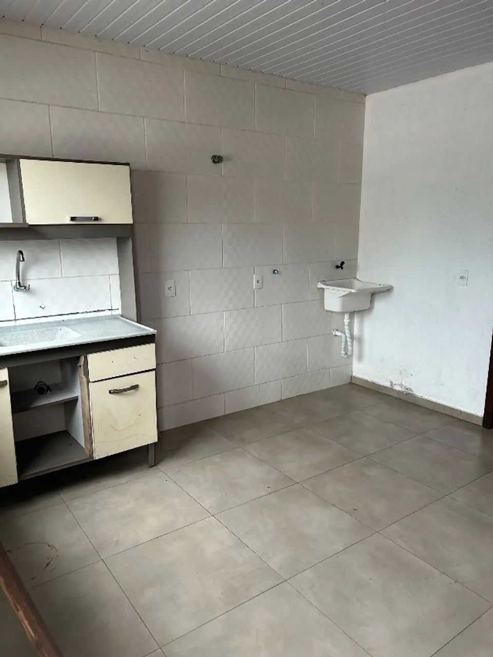 Kitnet em São José de um quarto 
