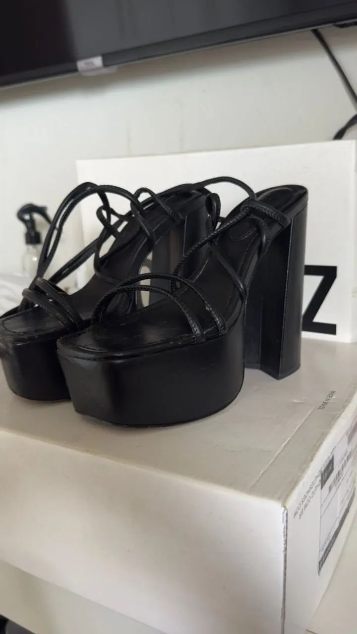 Sandalia Schutz tam 35 - Foto 2