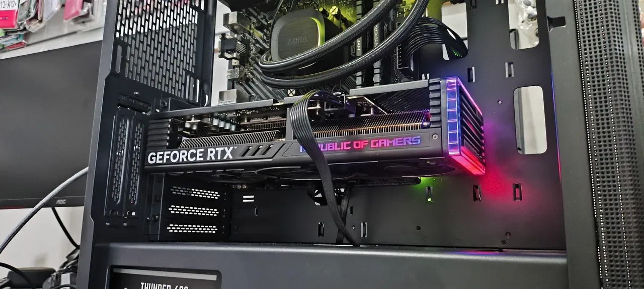 RTX Rog Strix  - Foto 4