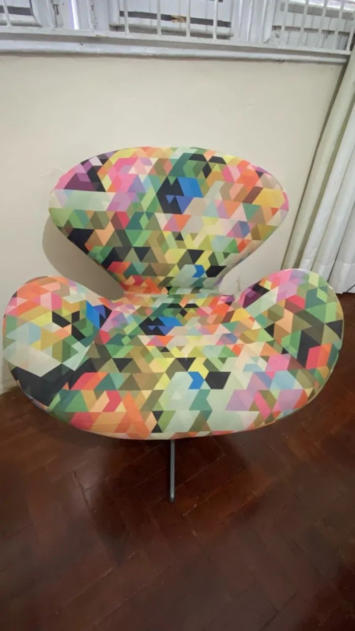 Poltrona Giratória Decorativa Colorida - Design Moderno - Foto 2