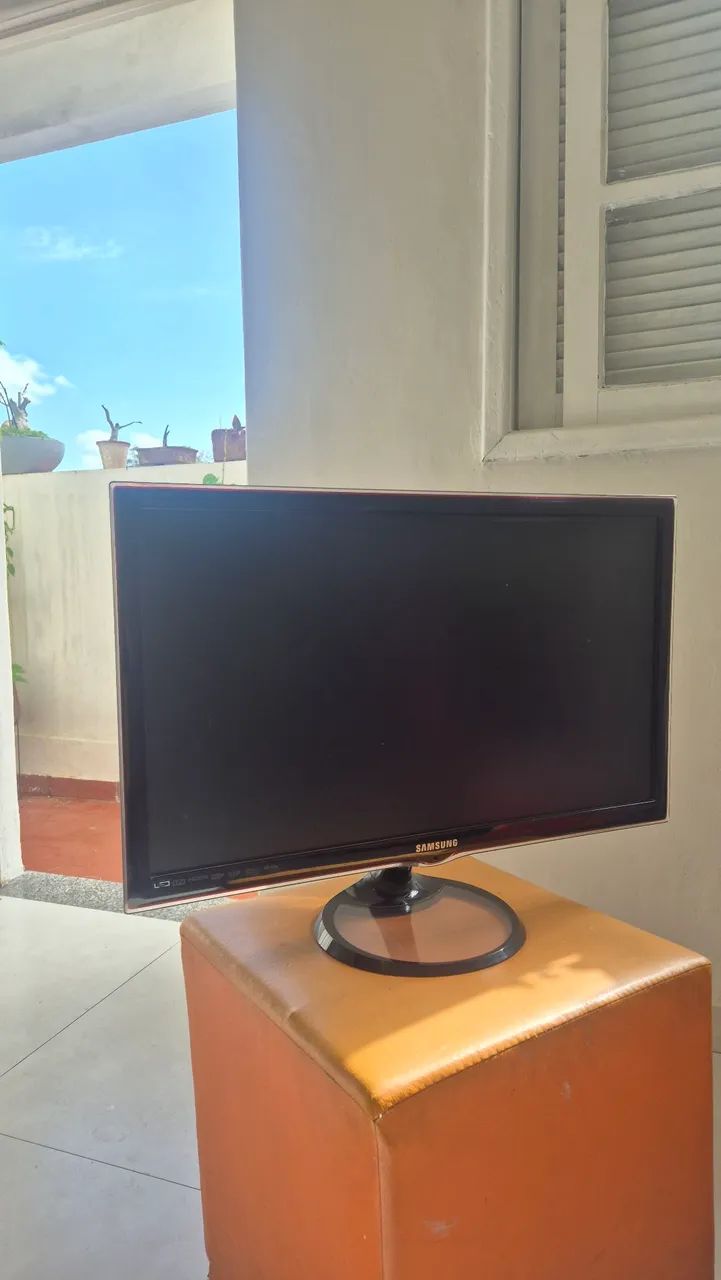 Monitor TV Samsung LT27A550 27 polegadas - Foto 3