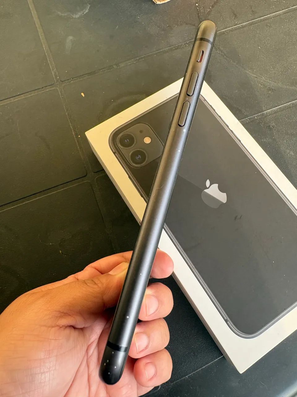 iPhone 11 64GB Preto | Único Dono | Caixa Original - Celulares e