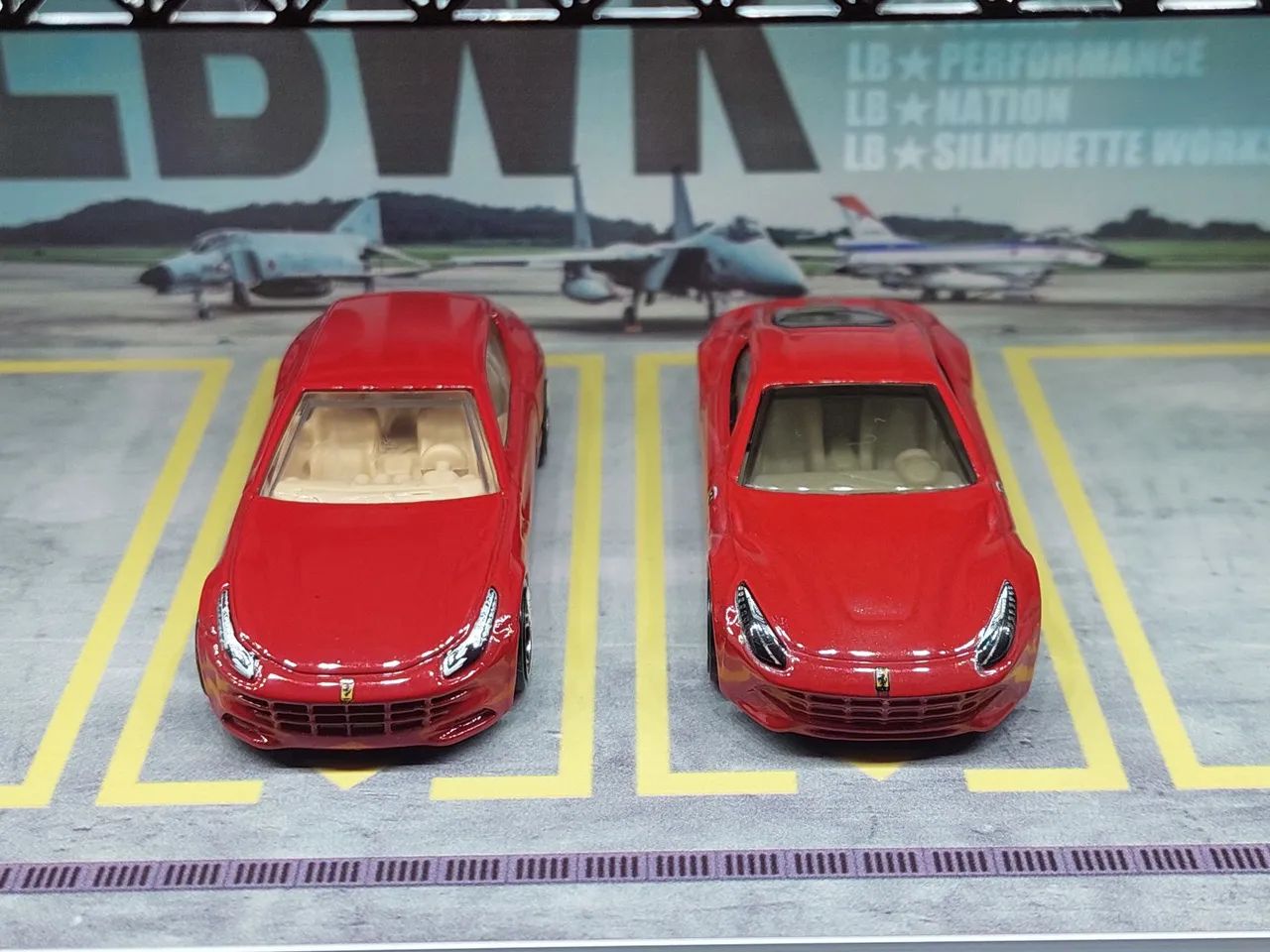 Hot Wheels Ferrari combo 2 - Foto 2