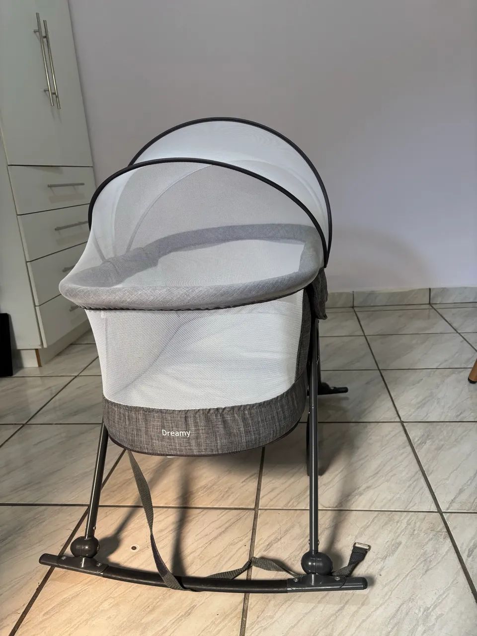 Moisés dobrável com tela e balanço - Foto 2