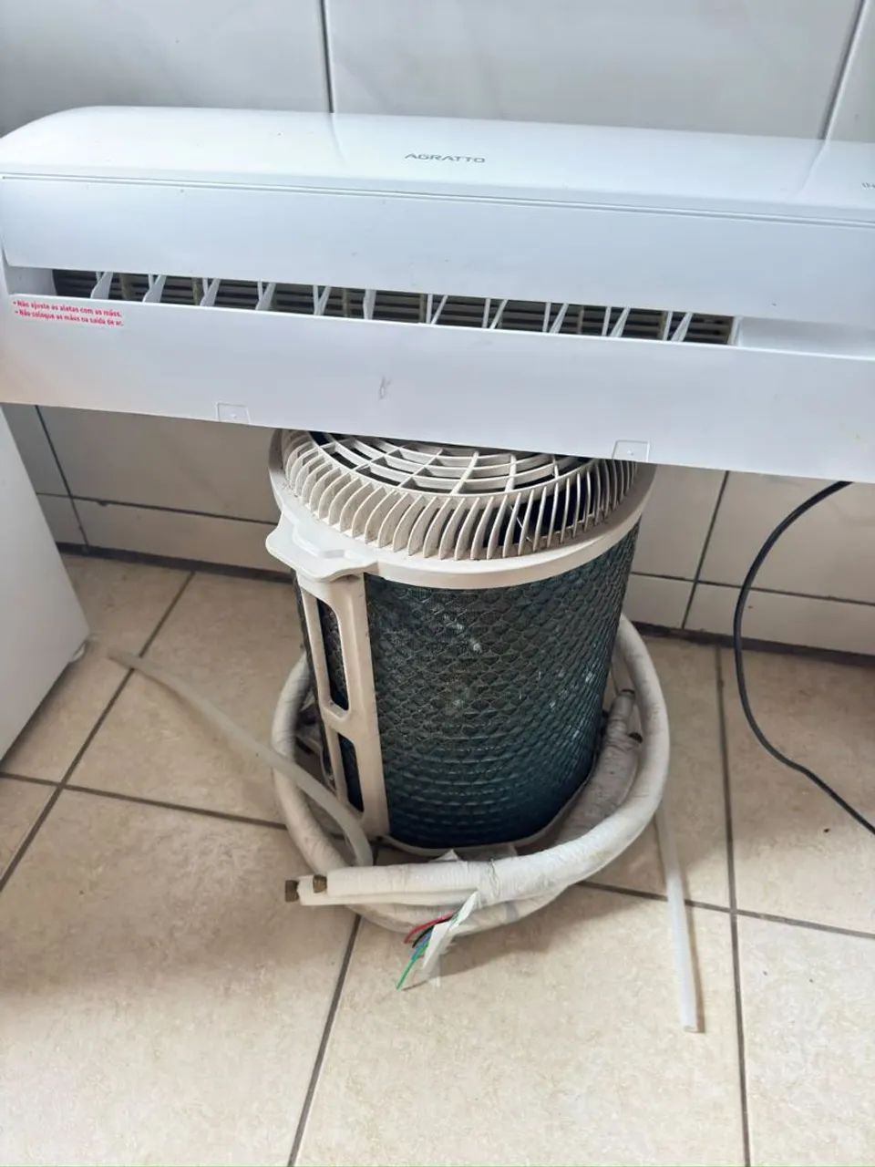 Vende se Ar Condicionado, quente e frio - Foto 3