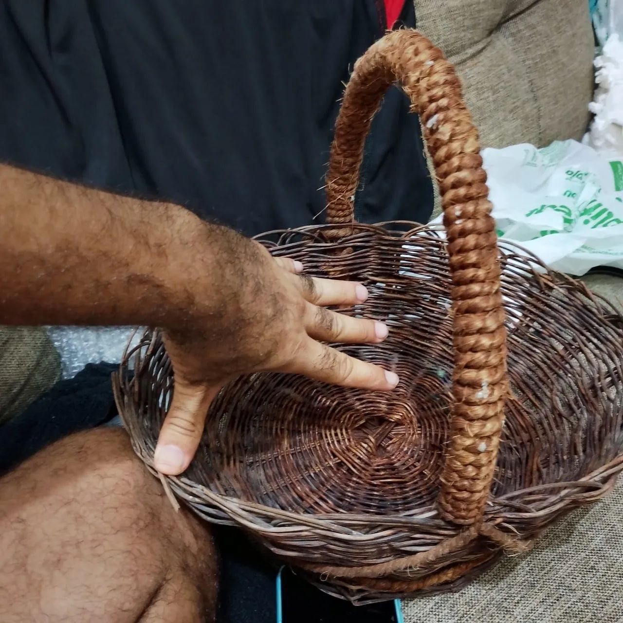 Cesta vime para presentes decoração aniversário  - Foto 2