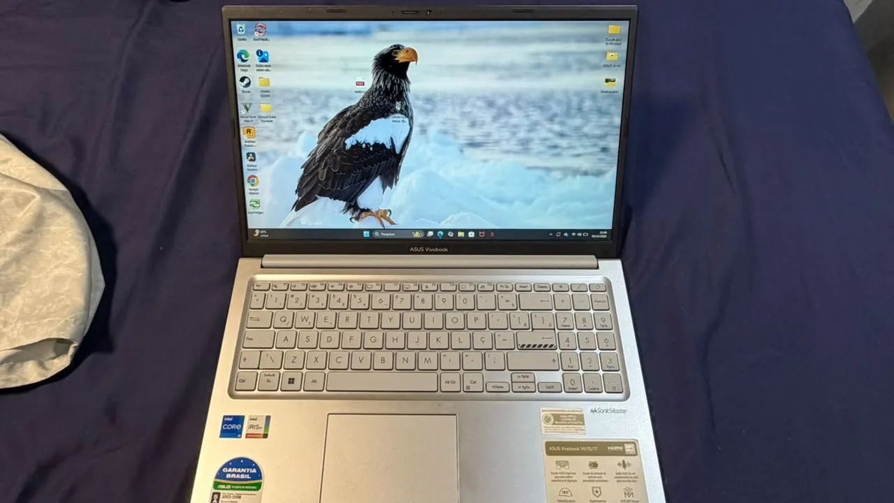 VENDO ASUS VIVOBOOK 15