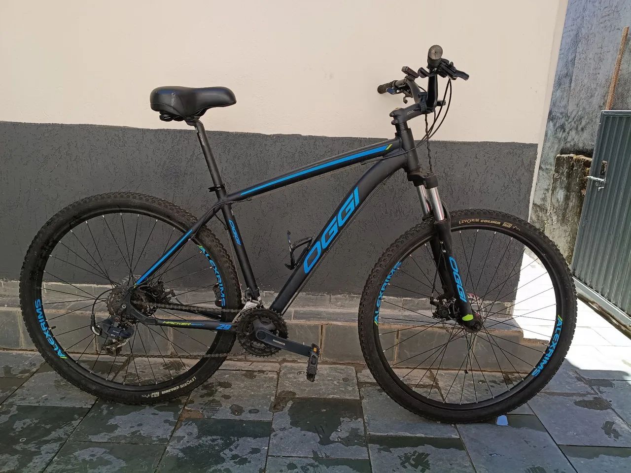 Bicicleta Oggi Aro 29 e Quadro 19 