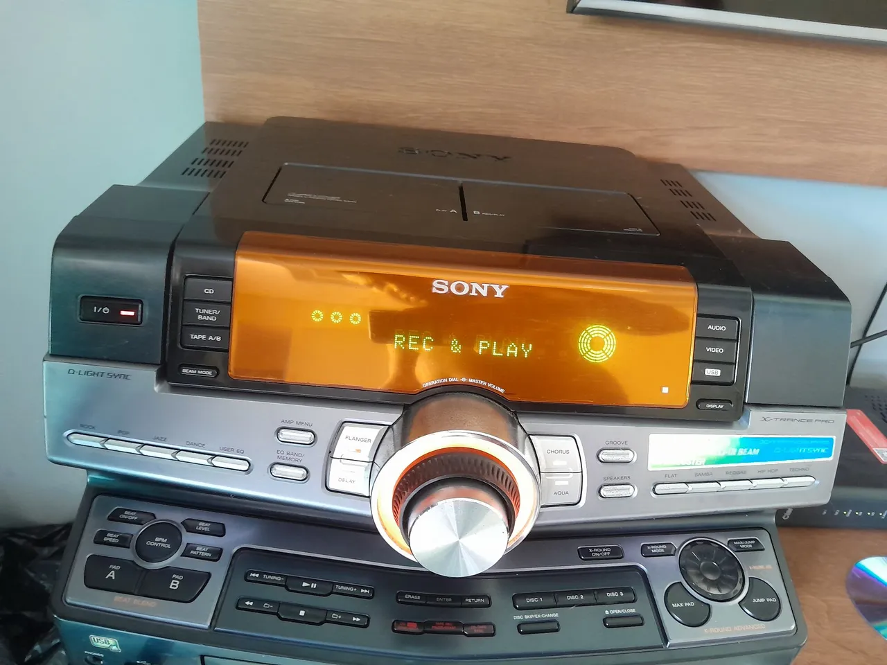 Mini system Sony genezy Zux 9 - Aparelhos de Som - Capela Velha