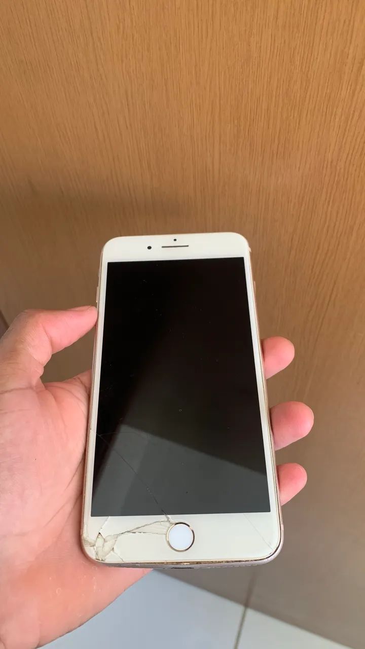 iPhone 8 Plus para consertar 