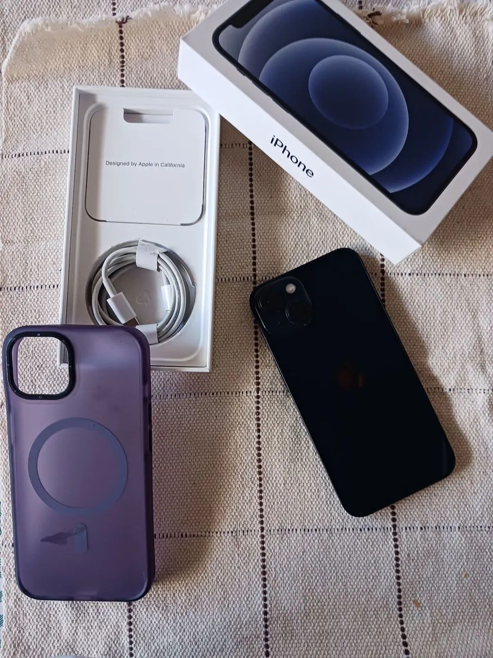 IPhone 13 256GB preto  - Foto 4