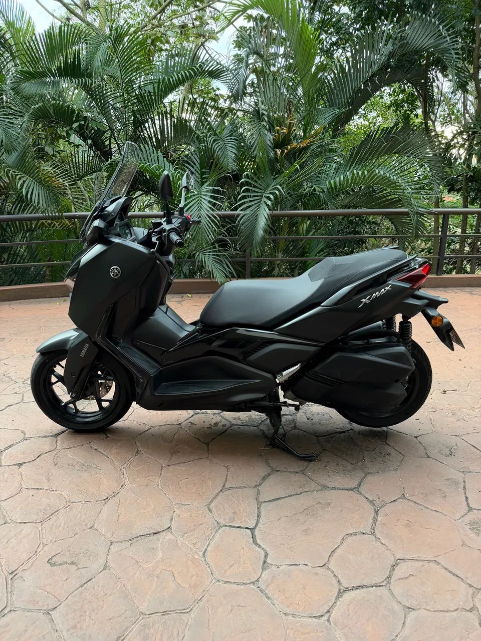 Xmax 250 Connected 2025