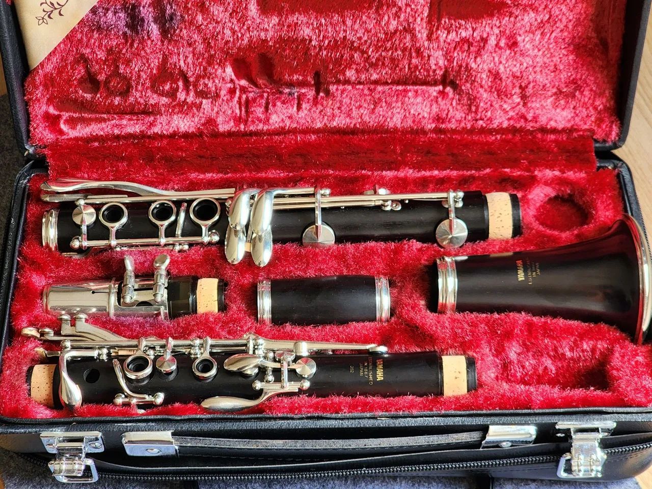 Clarinete Yamaha YCL-352 em Madeira Sapatilhas novas - Foto 2