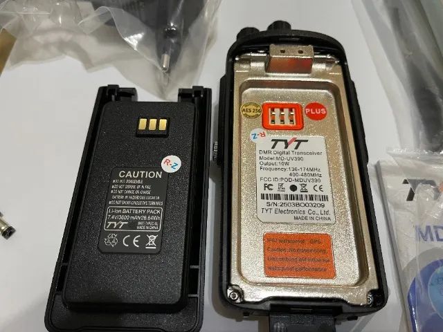 Radio DMR TYT MD-UV 390 10w Gps - Melhor Que Retevis RT3S !!  Vem Com Cabo De Programação - Foto 4