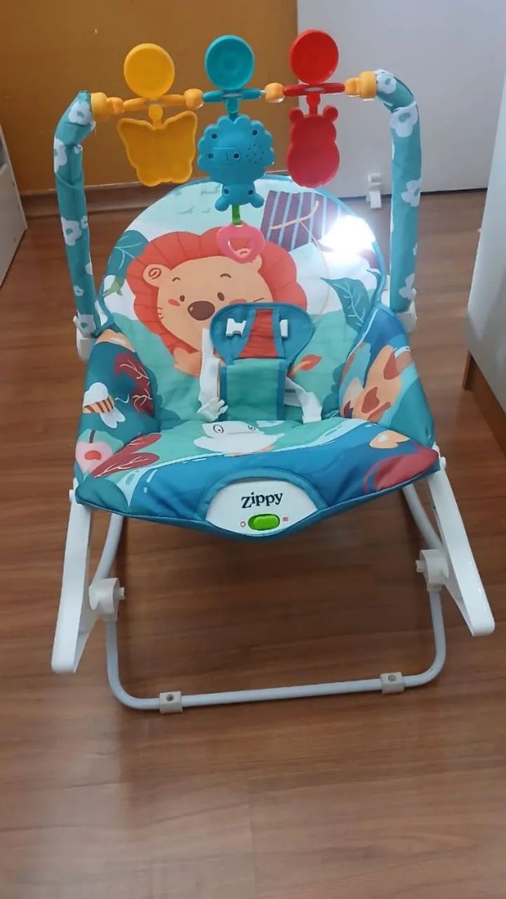 Cadeira pra bebê nova na caixa - Foto 2