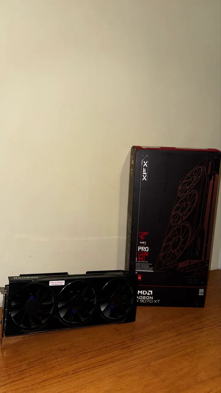 PLACA DE VÍDEO XFX RX 9070 XT 16GB SWIFT - Nova Open Box  